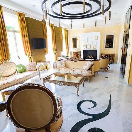 Boutique Hotel Ambiente ****+ Κάρλοβι Βάρι Εξωτερικό φωτογραφία