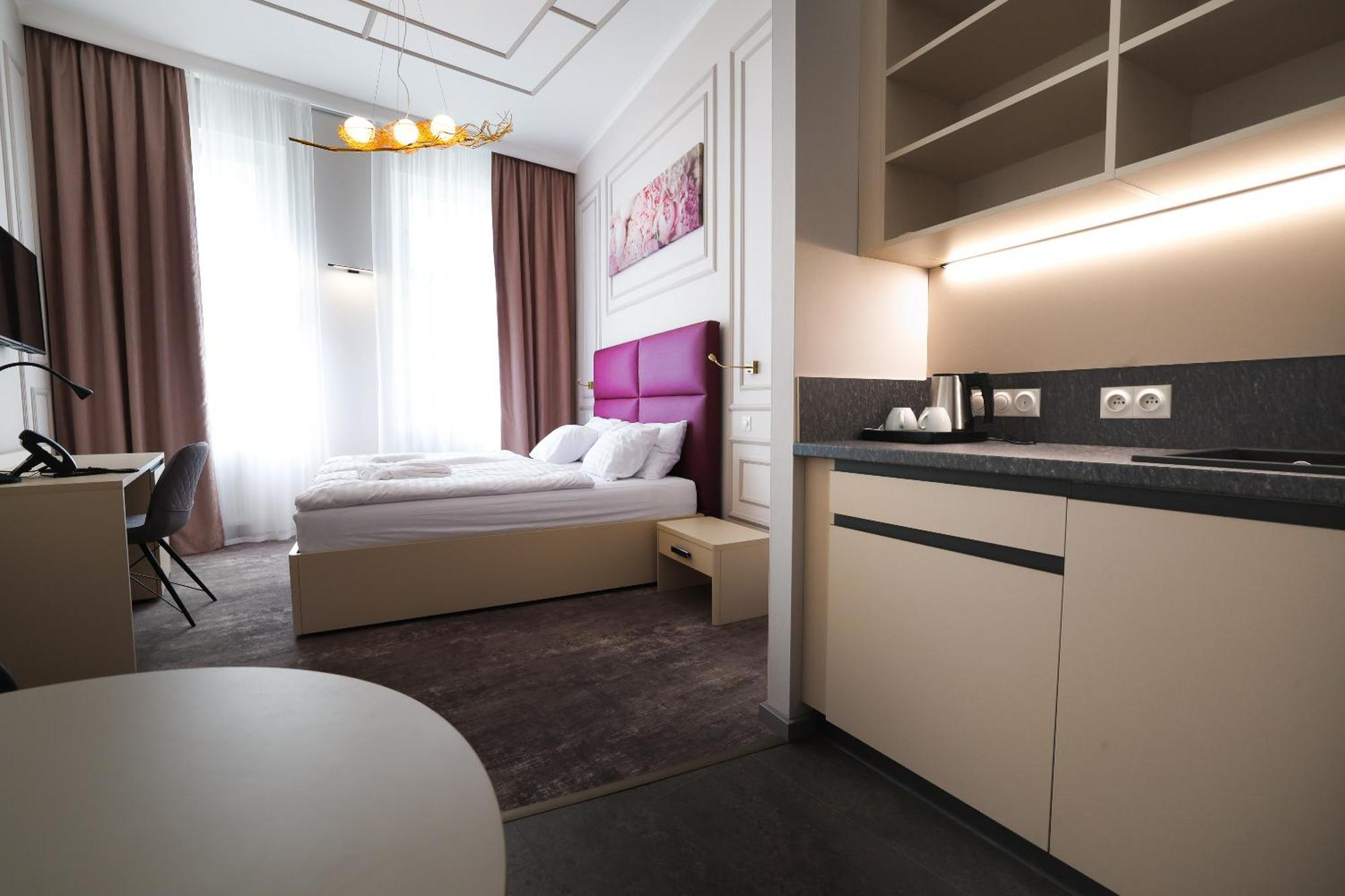 Boutique Hotel Ambiente ****+ Κάρλοβι Βάρι Εξωτερικό φωτογραφία