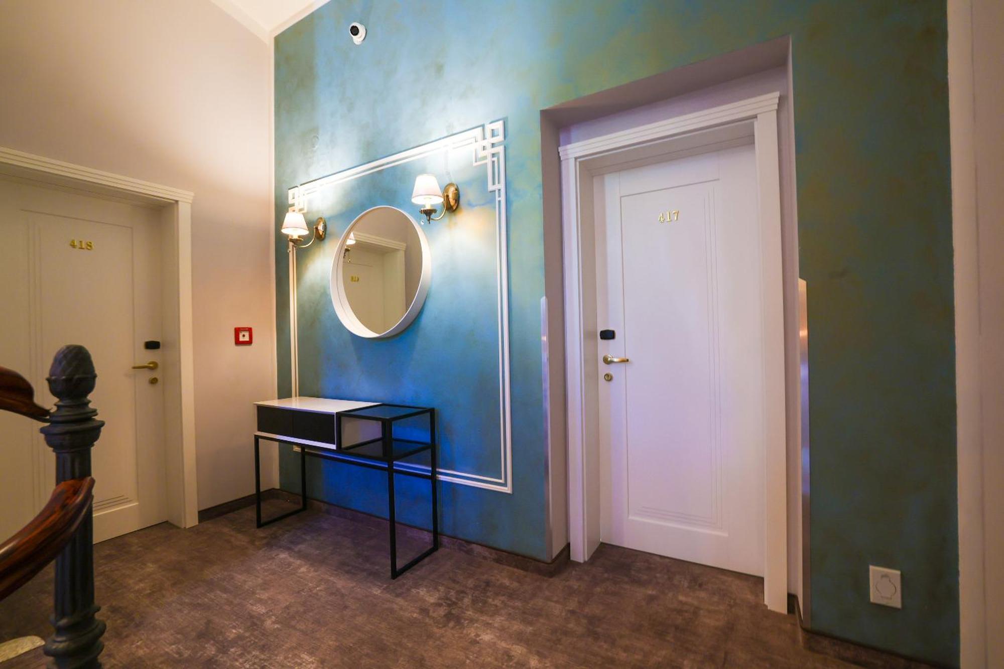 Boutique Hotel Ambiente ****+ Κάρλοβι Βάρι Εξωτερικό φωτογραφία